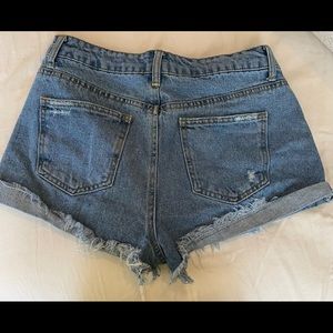 Jean shorts with rips